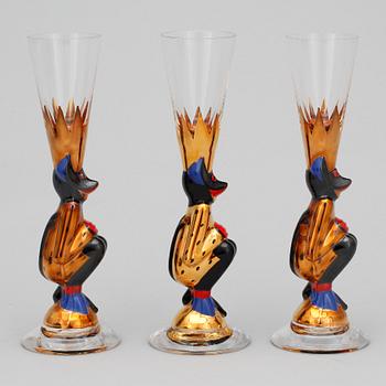 SNAPSGLAS, 3 st. Design Gunnar Cyrén ur Nobelservisen. Orrefors.