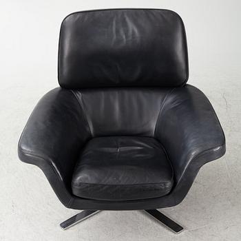 Rodolfo Dordoni, fåtölj, "Blake Soft", Minotti, Italien.