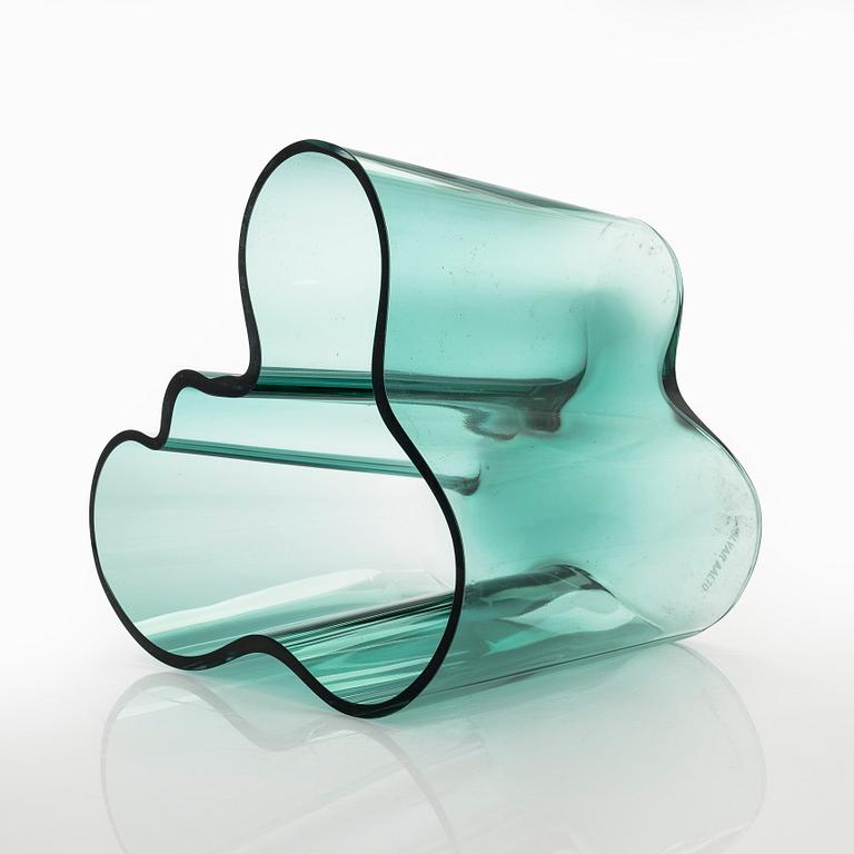 Alvar Aalto, vas "3030", signerad Alvar Aalto.