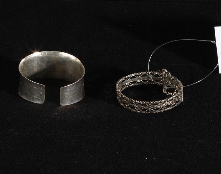 ARMBAND, 2 st, bla silver 1960.