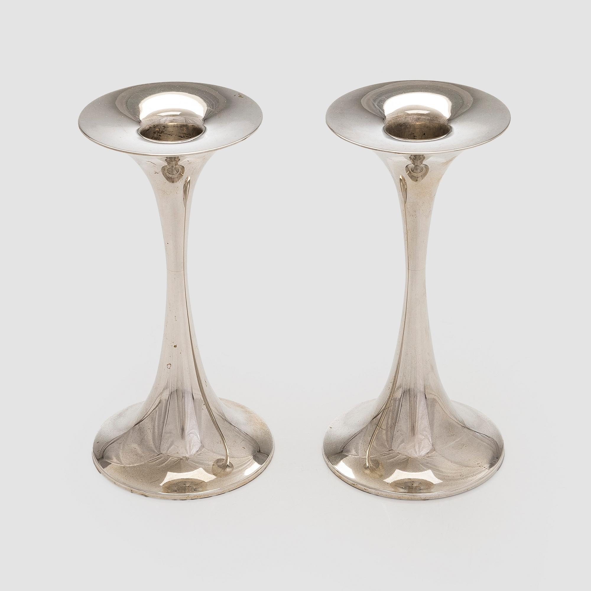 Tapio Wirkkala, ljusstakar, ett par, silver, "Trumpetti", Kultakeskus, Tavastehus 2001.