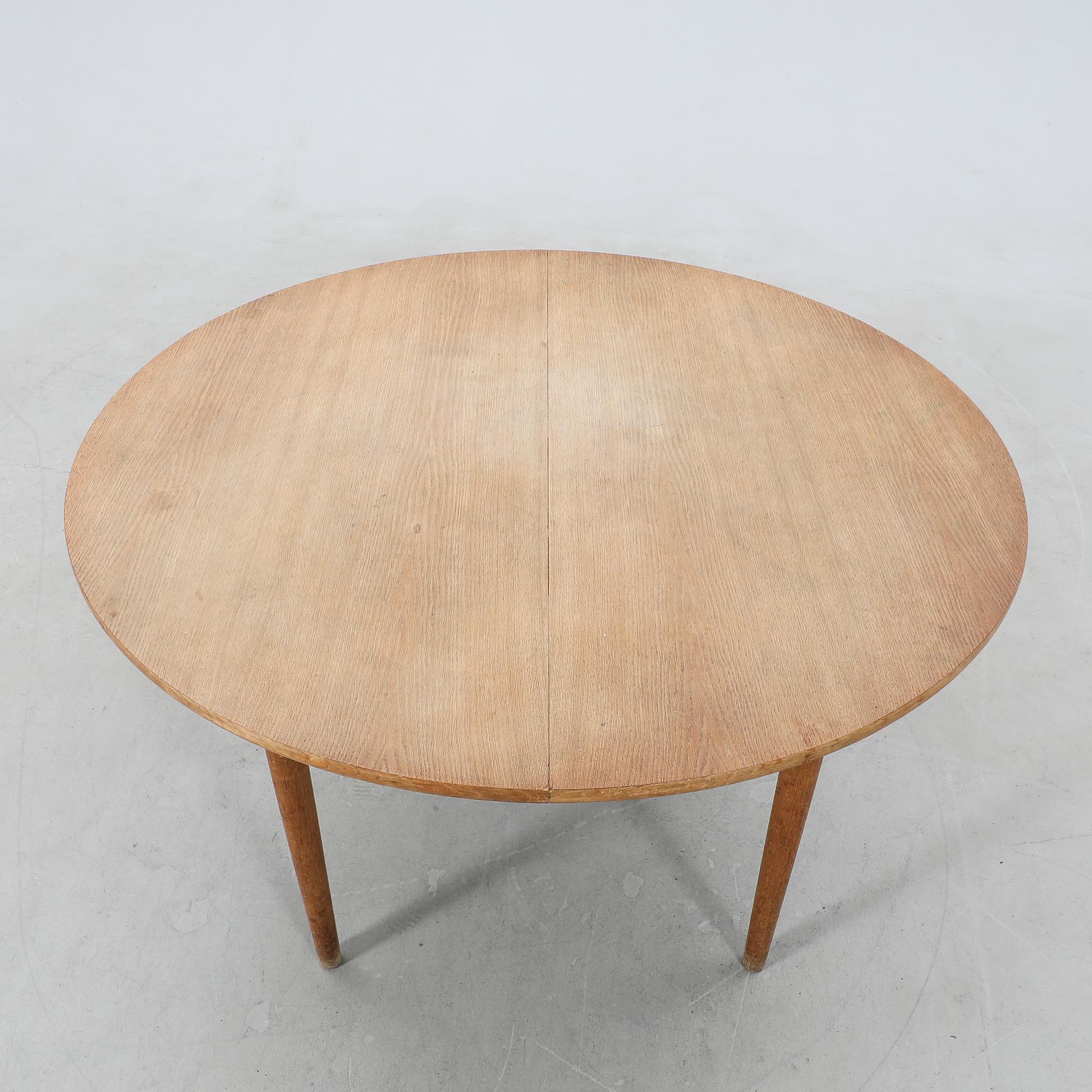 Hans J Wegner dining table model CH 339 Andr Tuck Denmark. Bukowskis