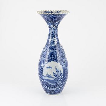 A large blue and white Japanese vase, Meiji period, circa 1900.