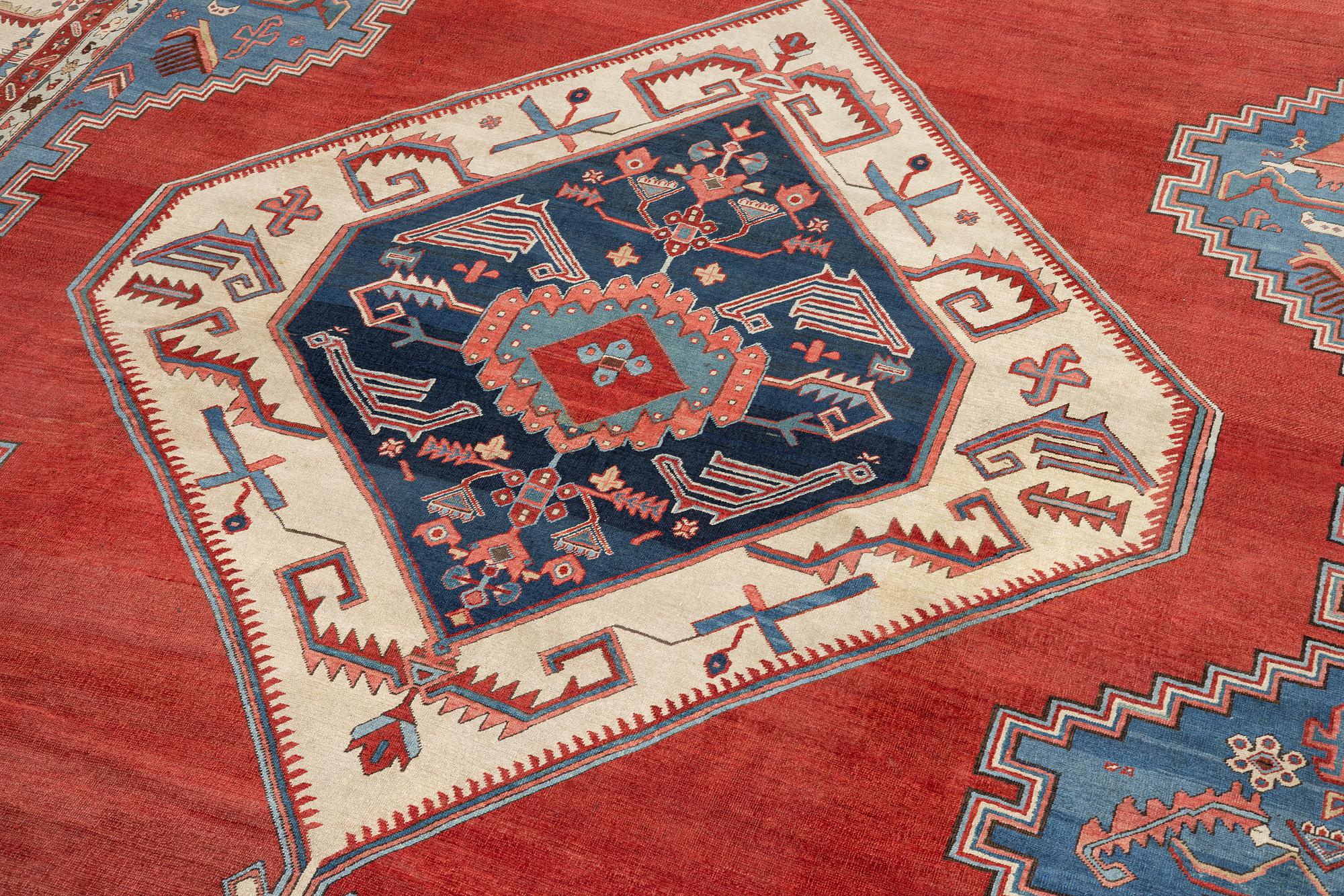 A Bakshaish carpet, West Persia, c. 576 x 385 cm.