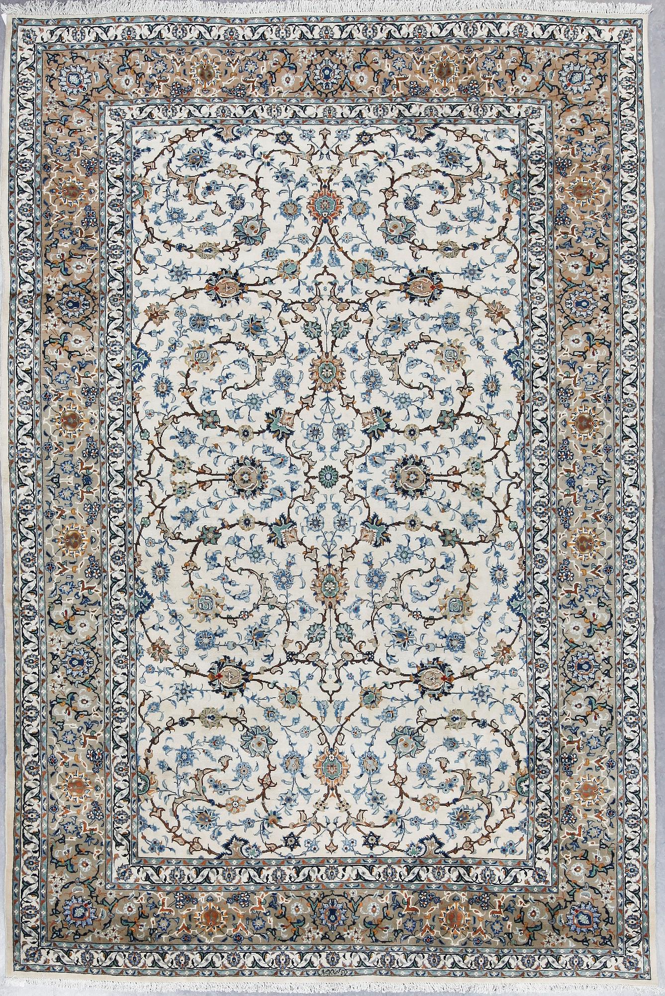 MATTA, Keshan, ca 350x230 cm.