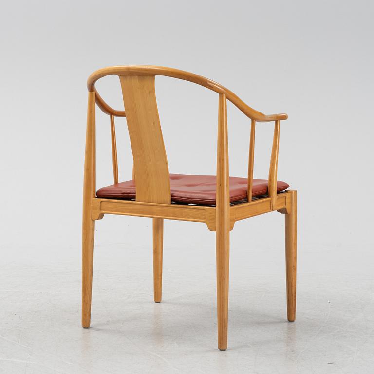 A cherry wood 'China chair' by Hans J Wegner for Fritz Hansen, designed 1944.