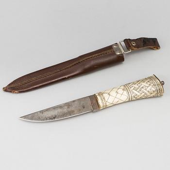 A knife marked Stig Borlind Morjärv 1916.