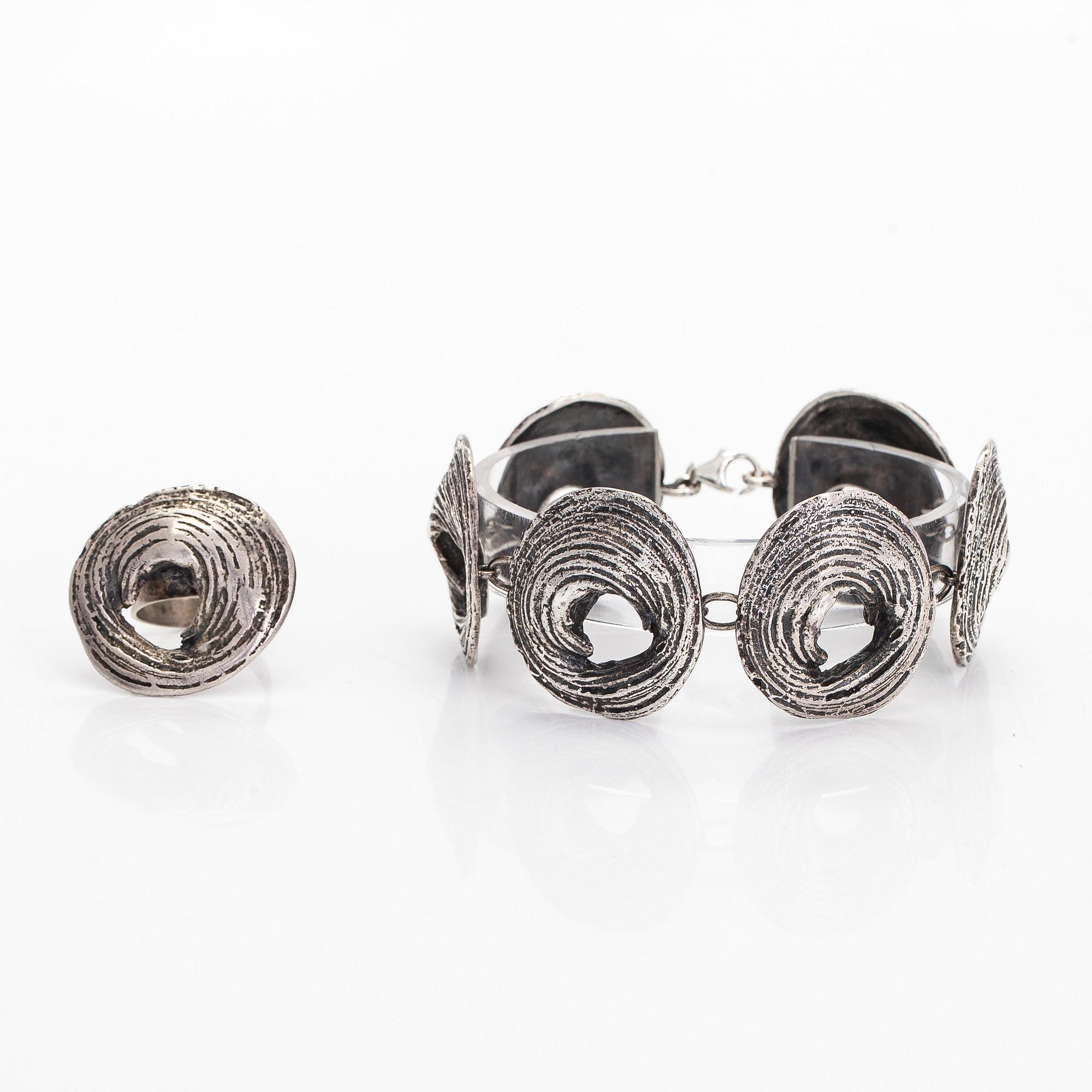 Helky Juvonen, armband och ring, silver, 1970-tal.