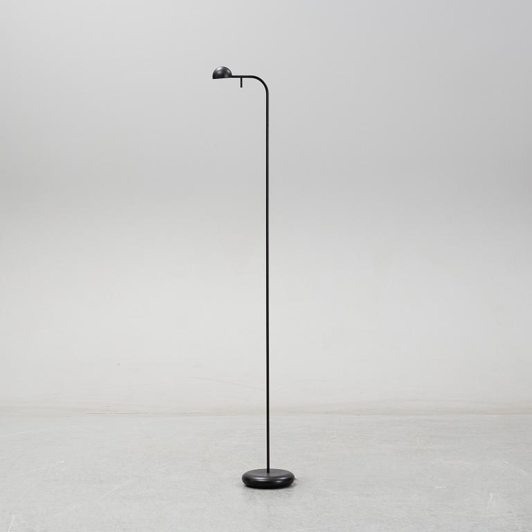 Ichiro Iwasaki, "Pin" golvlampa, Vibia, 2000-tal.