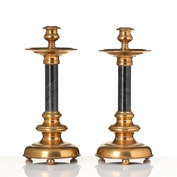 Ljusstakar, ett par, mässing och sten, barockstil, 1900-tal.