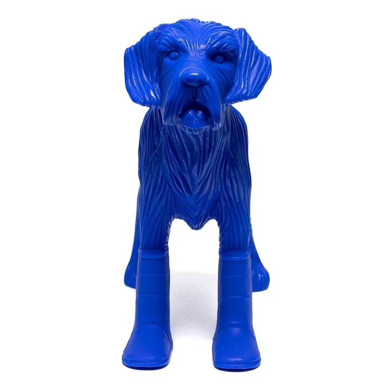 William Sweetlove, "Cloned Schnauzer with water bottle". (Blue).