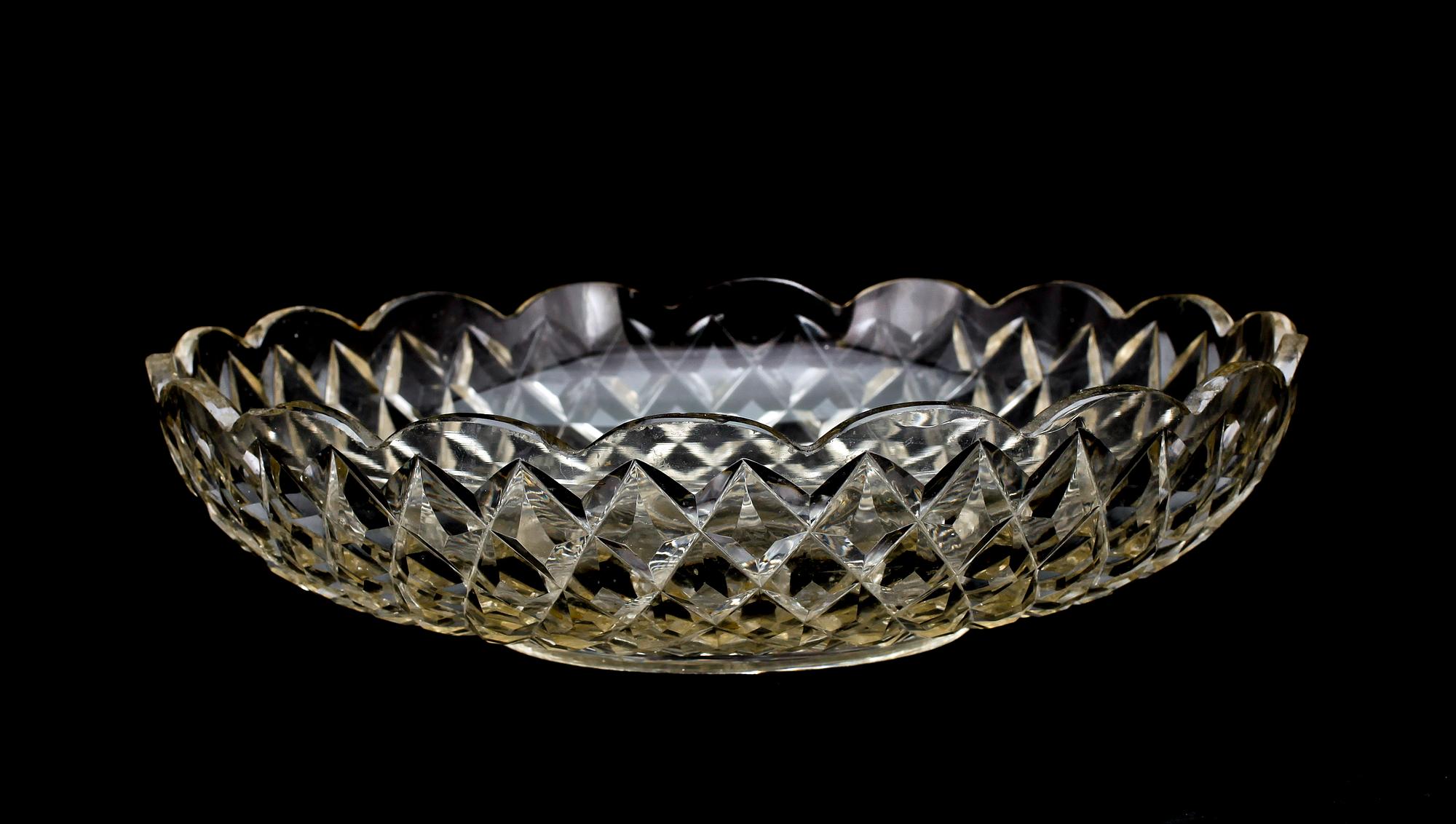 FAT 2 st SAMT SKÅLFAT, glas, 1900-tal.
