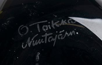 OIVA TOIKKA, FÅGLAR, 2 st, glas, signerade O. Toikka Nuutajärvi.