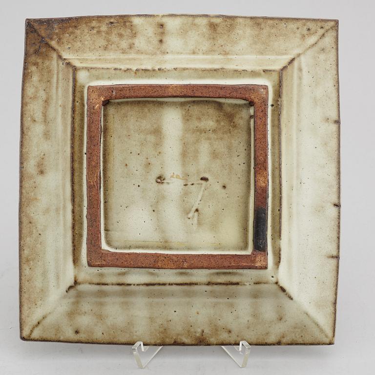 WAKAO TOSHISADA (f. 1932), tillskriven, fat, stengods, Japan.