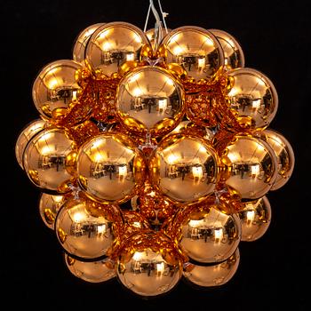 WINNIE LUI, taklampa, "Beads Penta, Innermost.
