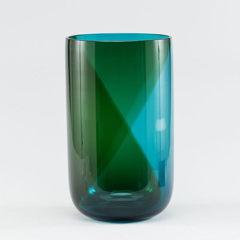 A TAPIO WIRKKALA GLASS VASE, Venini 1991.