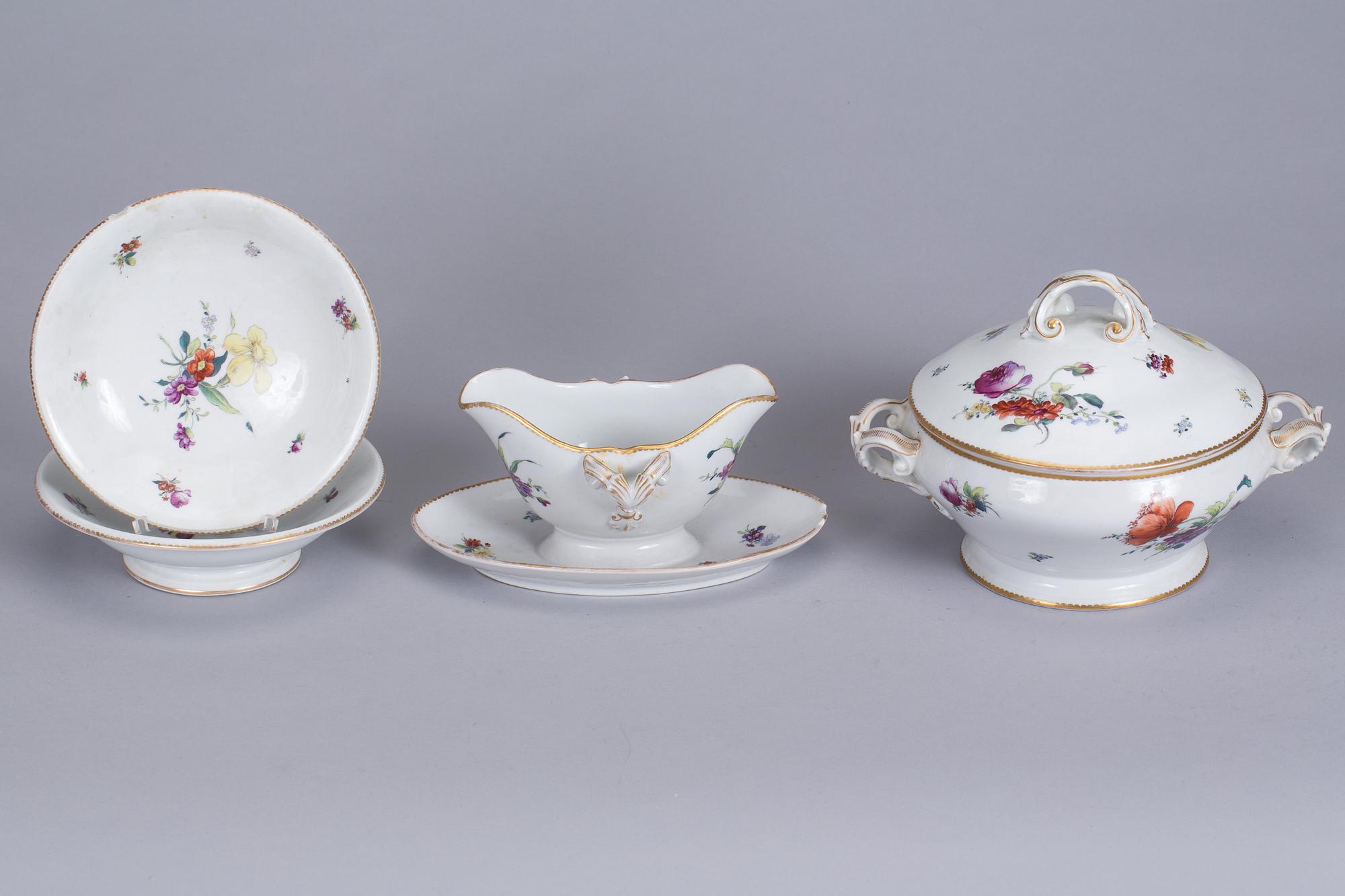 SERVIS, porslin,  Bing & Gröndahl, 141 delar.