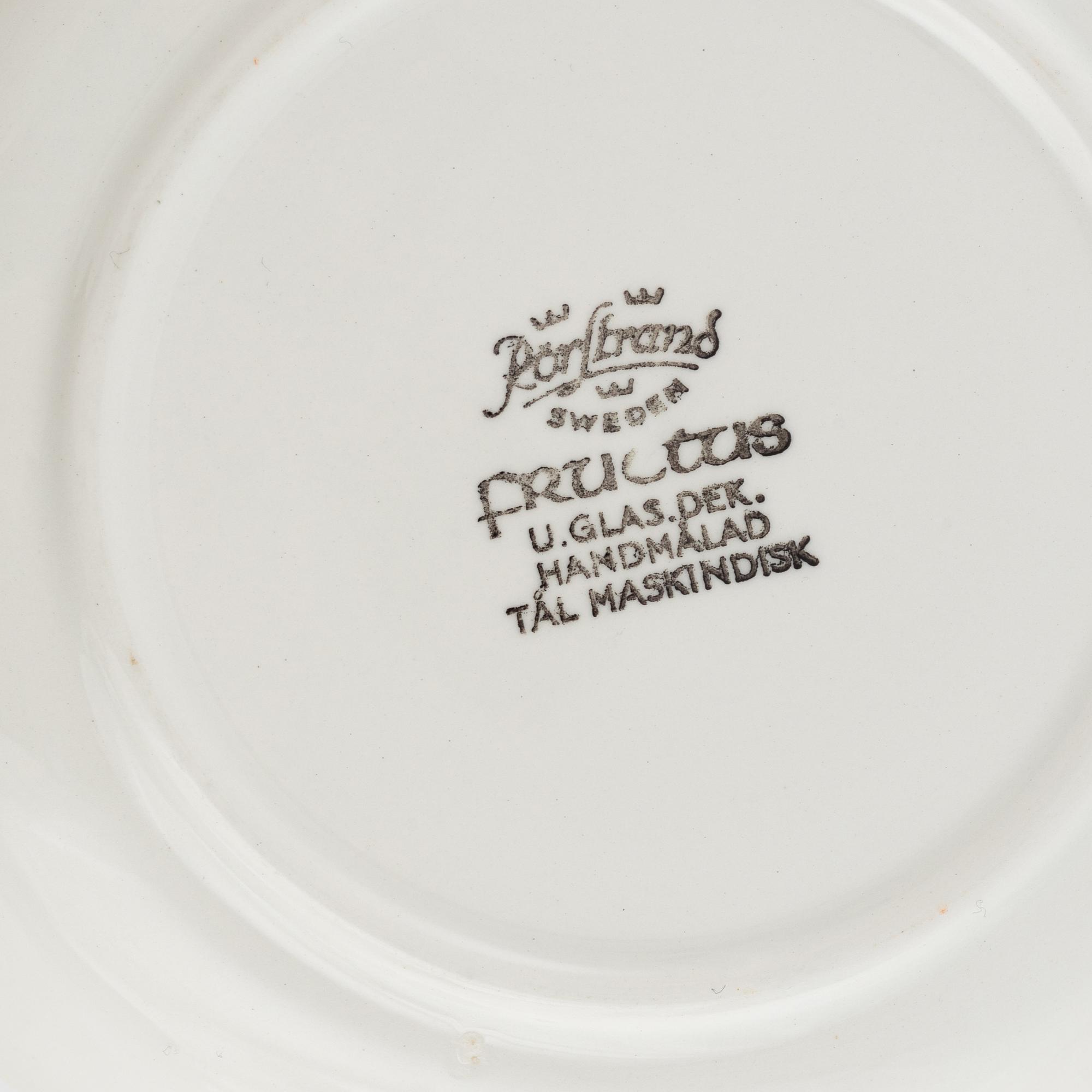 Hertha Bengtson, two 'Fructus' coffee cups with saucer, Rörstrand.