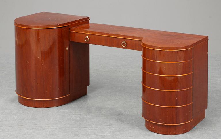 TOILETTBORD, 1900-tal.