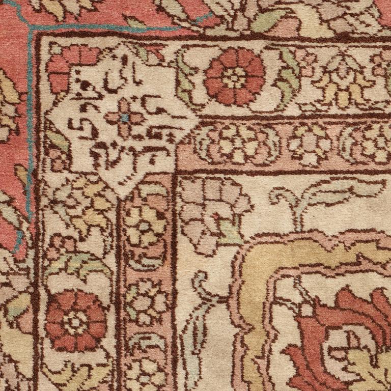 SEMIANTIK TÄBRIS, Ghanadi. 405,5 x 295 cm.