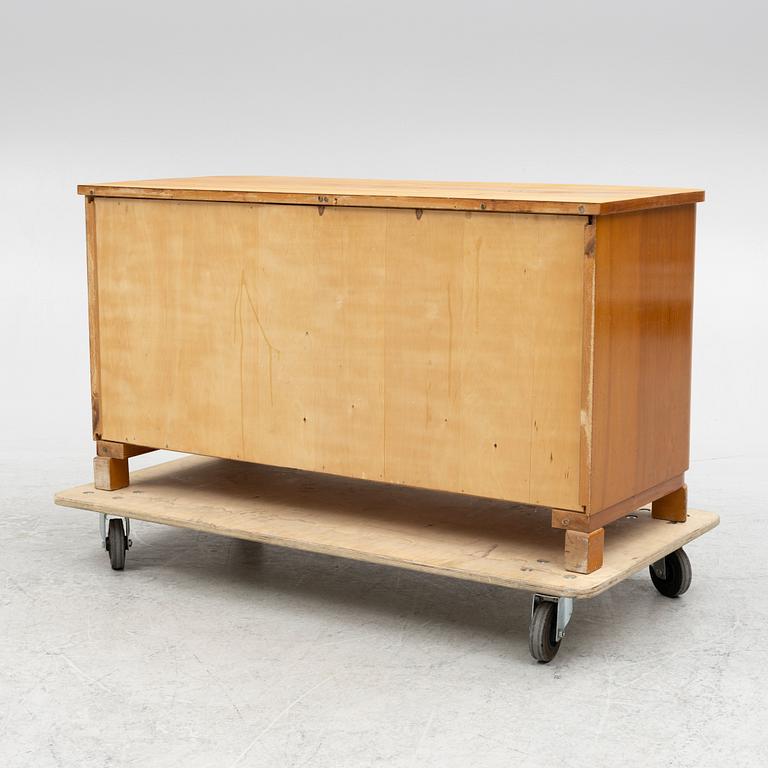 A dresser, mid-20th century.