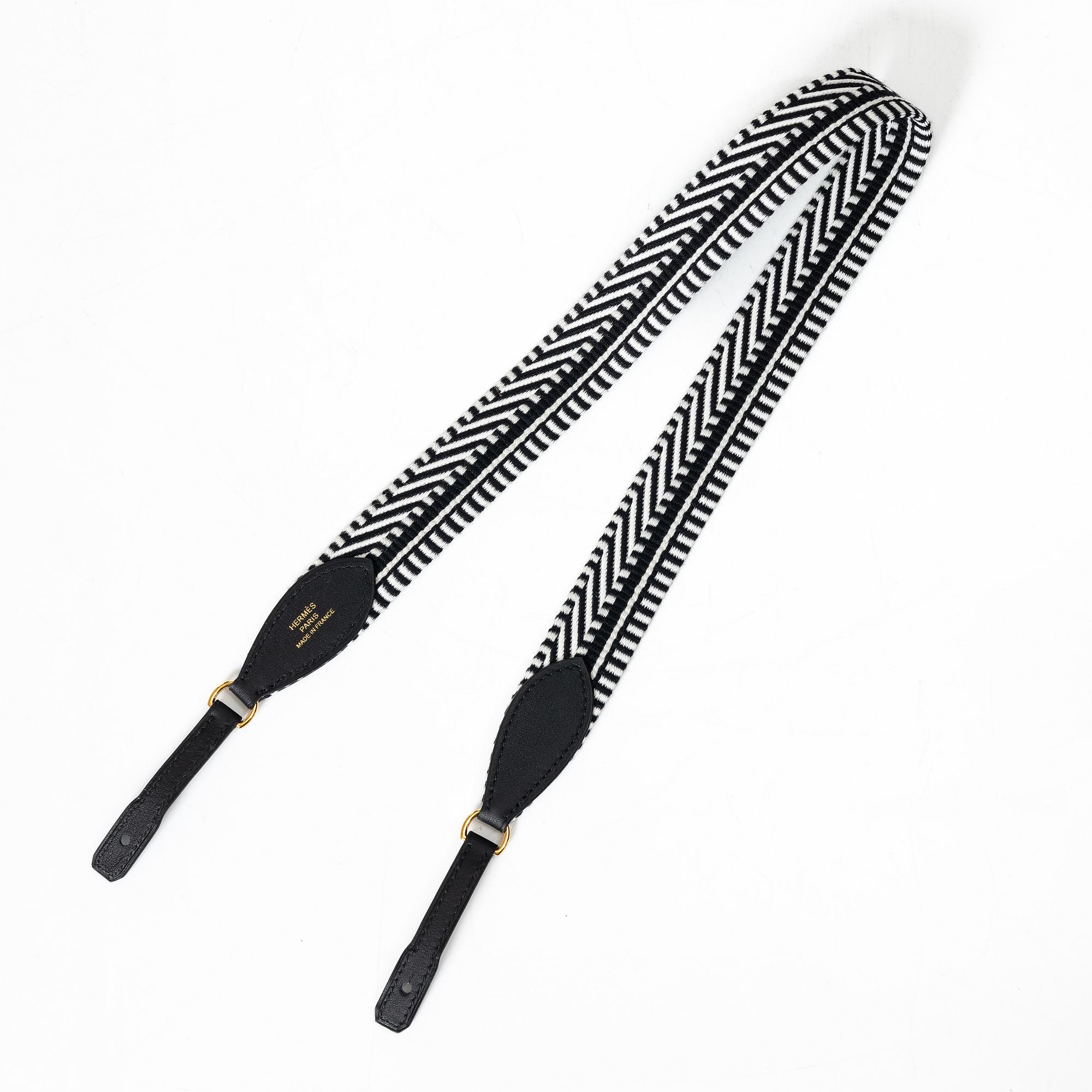 Hermès, shoulder strap, "Bandouliere Sangle Cavale To Go".