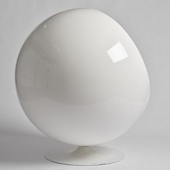 Eero Aarnio, fåtölj, "Åskbollen", Adelta, Finland, efter 1996.