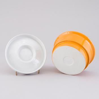 UNNI MARGRETHE JOHNSEN, A 35-pcs set of the 1970s 'Korulen Solsikke' dinnerware for Egersunds Fayancefabrik, Norway.