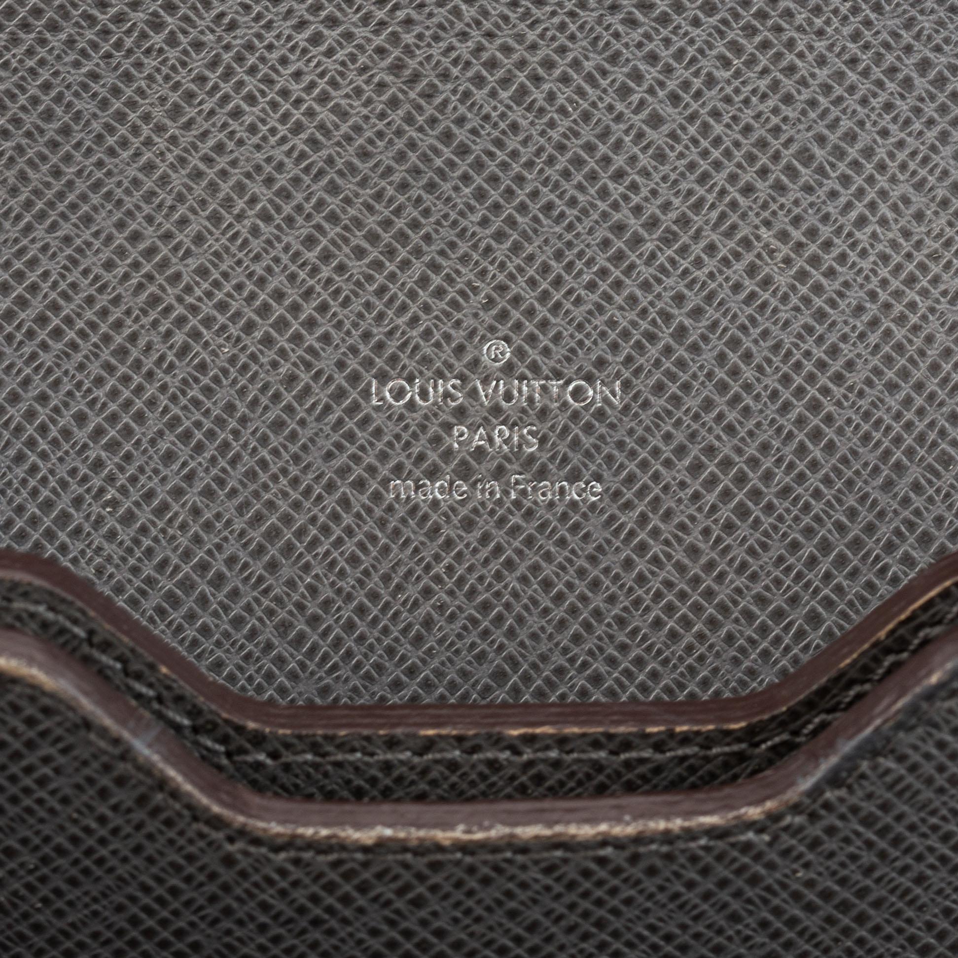 Louis Vuitton, briefcase.
