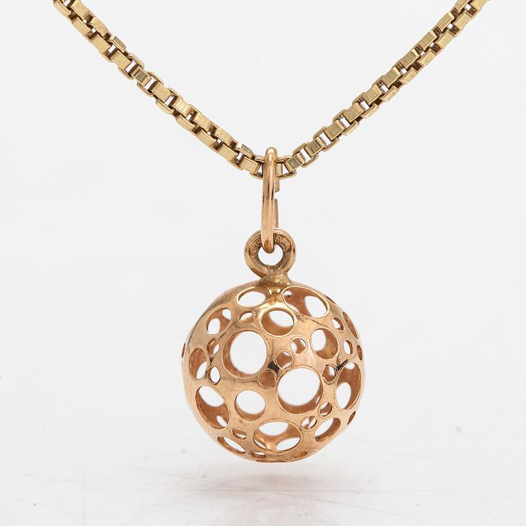 Liisa Vitali, hänge "Leppäkerttu", Westerback, Helsingfors med kedja 14K guld.