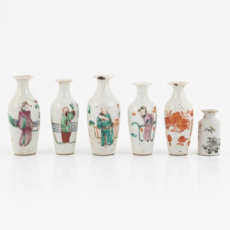 A group of eleven Chinese miniature porcelain vases, late Qing dynasty/around 1900.