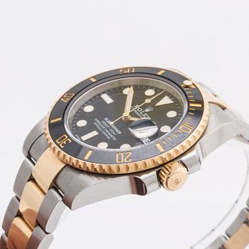 ROLEX, Oyster Perpetual Date, Submariner (1000ft = 300 m), Chronometer, wristwatch, 40 mm.