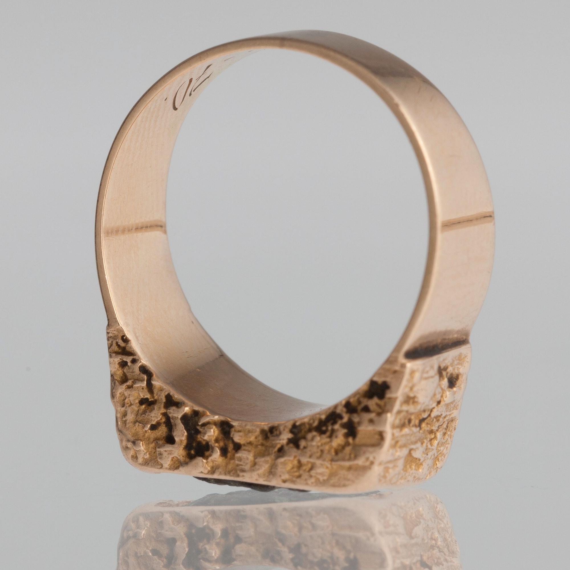 Björn Weckström, A RING, 14K gold, copper ore "Goldstone" Lapponia 1970.