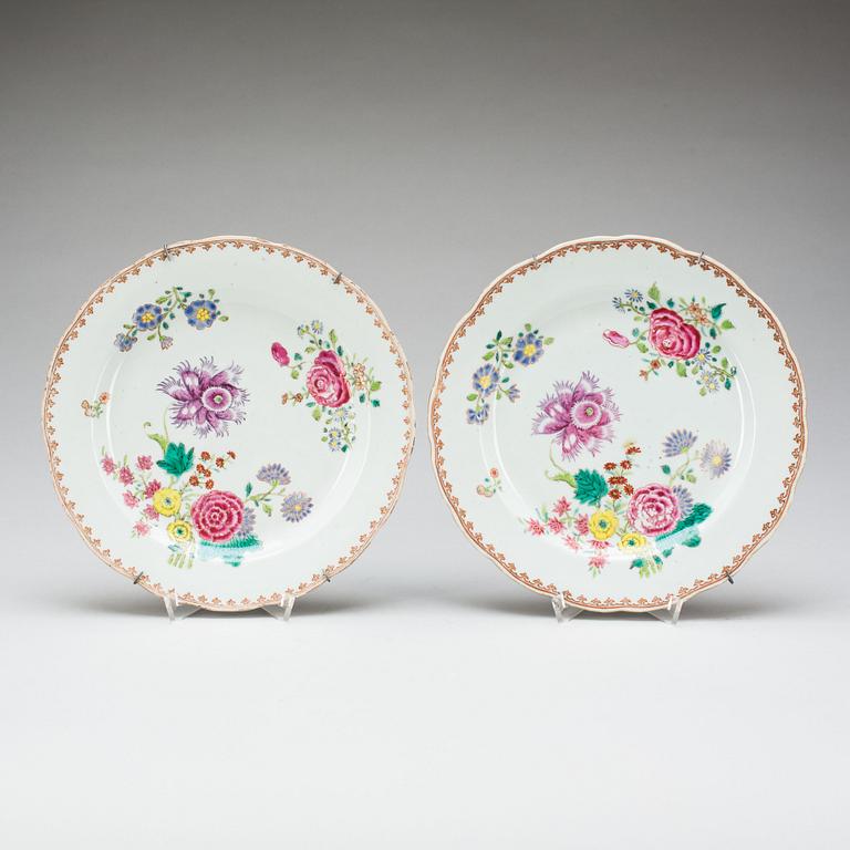 TALLRIKAR, ett par, porslin, Kina 1700-tal.