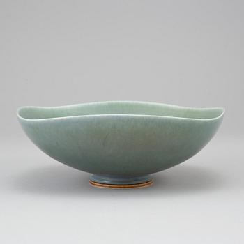 BERNDT FRIBERG, a stoneware bowl, Gustavsberg studio, Sweden 1965.