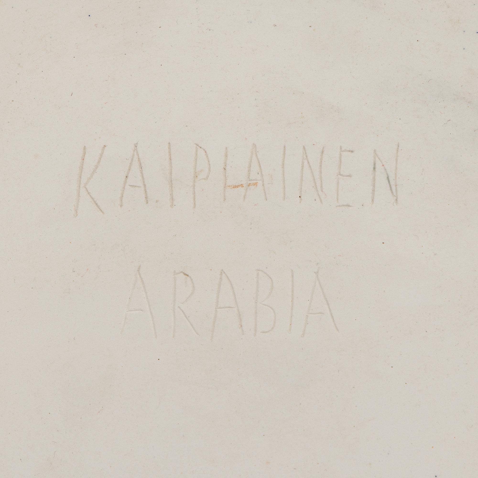 Birger Kaipiainen, A decorative porcelain dish, signed Kaipiainen Arabia.