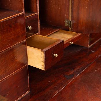 Writing desk, made in Stockholm, circa 1800, Late Gustavian.