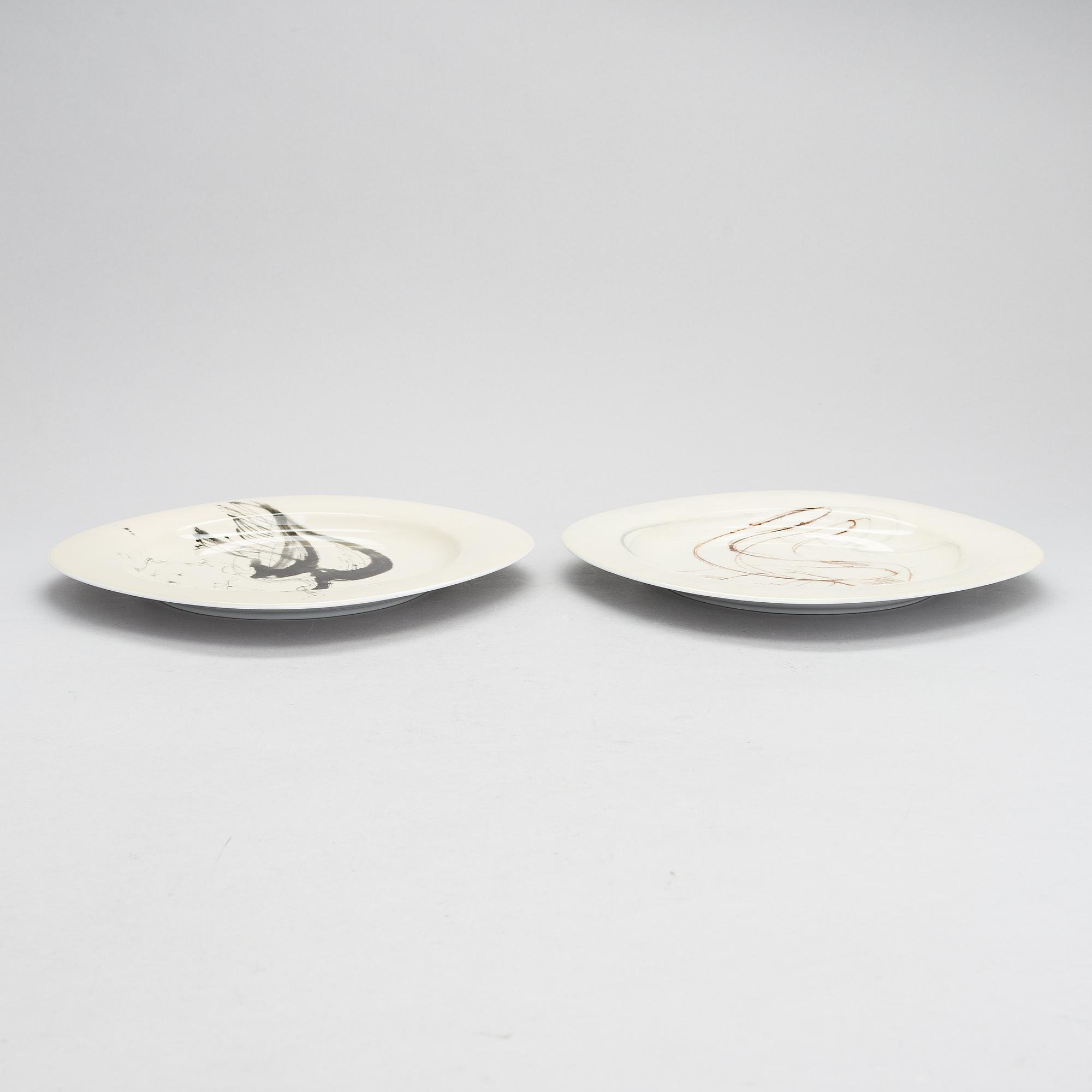 Timo Sarpaneva, fat, 2 st, porslin, "Suomi Jubileumsedition" Rosenthal, Studio-line 2001.