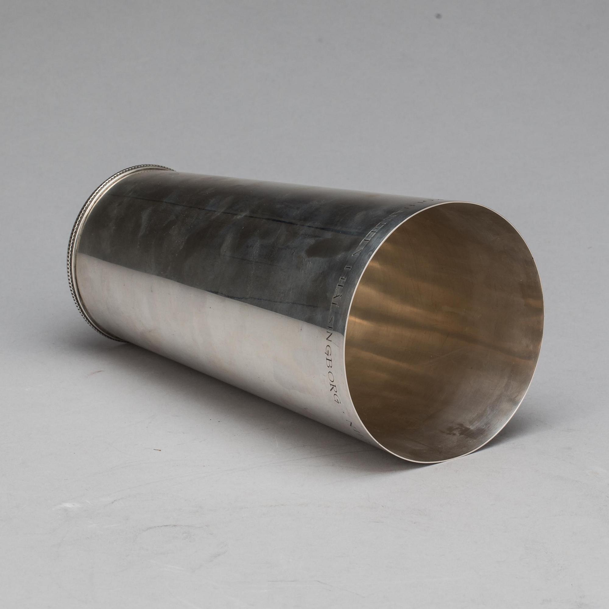 VAS, sterlingsilver, Wiwen Nilsson, Anders Nilsson, Lund. 1957. Vikt ca 540 g.