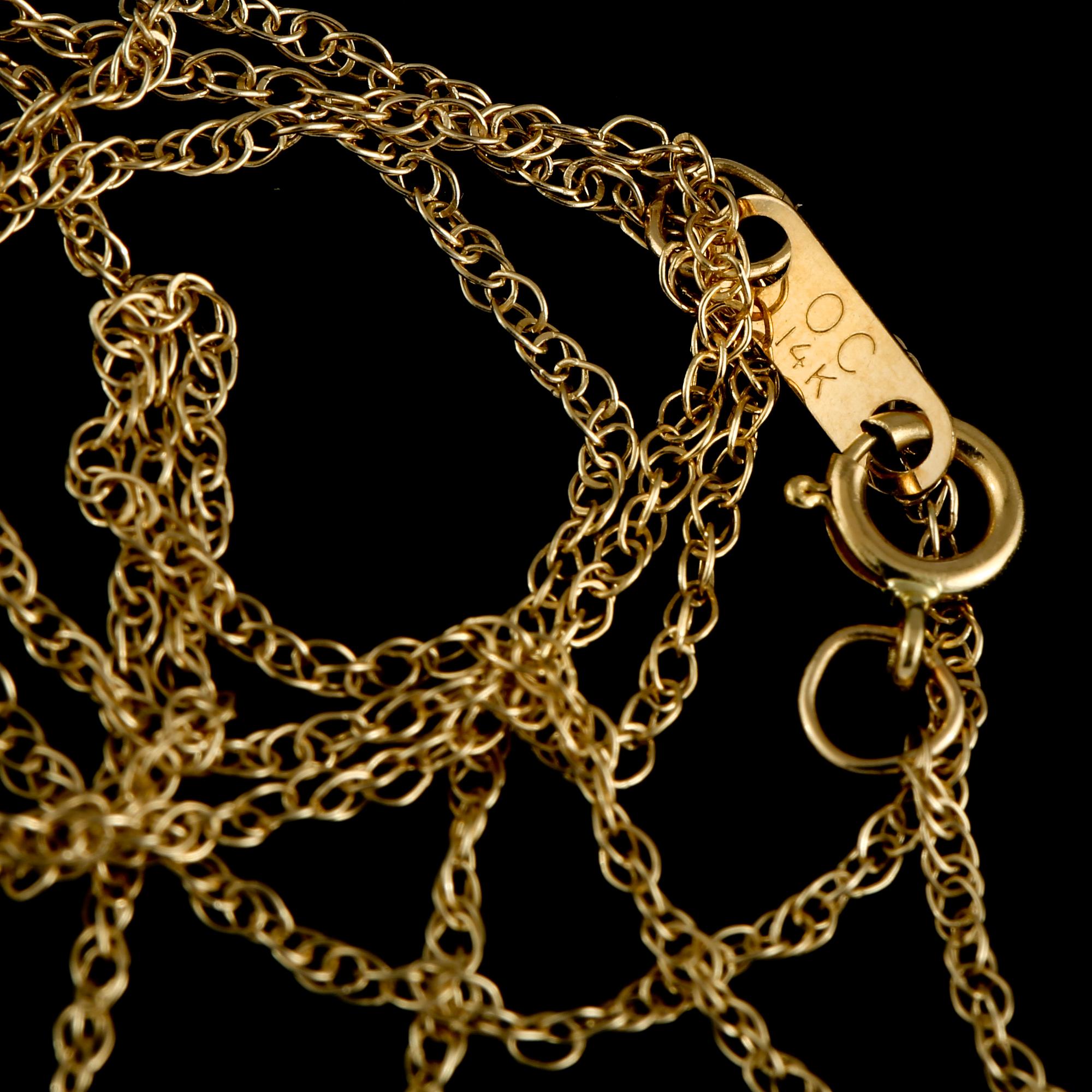 HÄNGE, 14K guld med briljantslipade diamanter, ca 0.70 ct. Vikt 2,7 g.