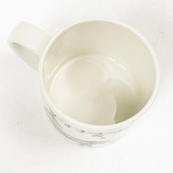 Gunvor Olin-Grönqvist, mugs, 4 pcs and a jug, Arabia, Finland, second half of the 20th century.