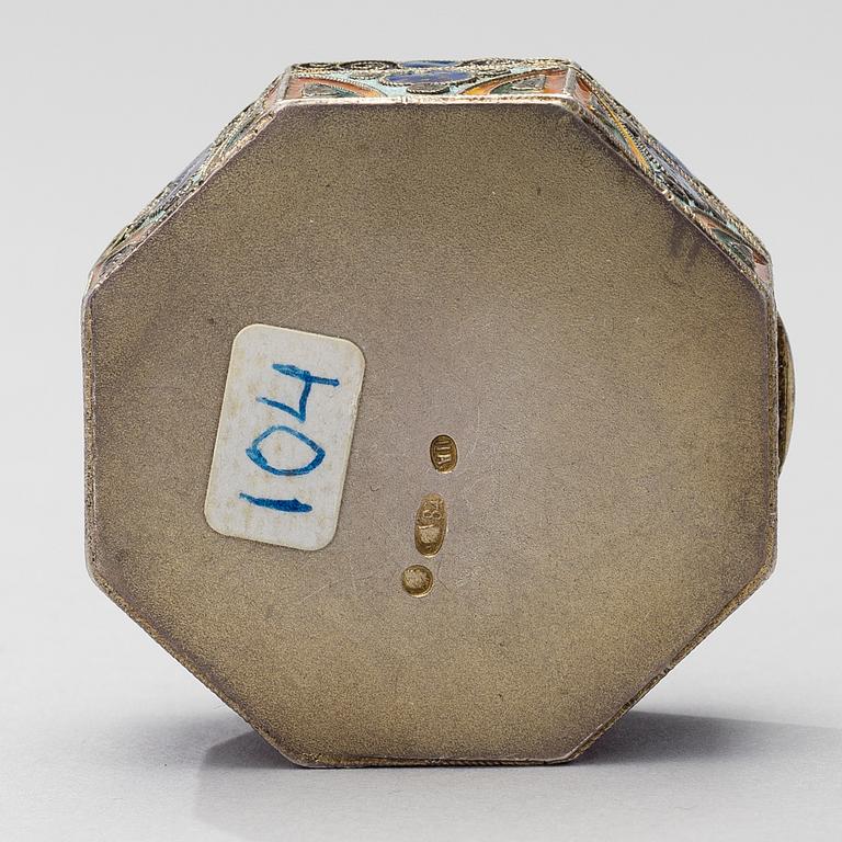 RASIA, hopeaa ja emalia, Moskova noin 1908-17, Yhdestoista artelli.