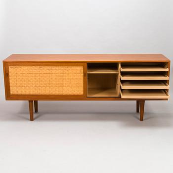 HANS J WEGNER, senkki, malli RY-26, RY Möbler Tanska 1900-talets mitt.