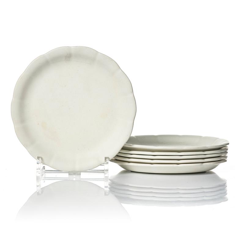 Wilhelm Kåge, 15 pieces of "Carrara" and "Gold Carrara" stoneware dishes, Gustavsberg, Sweden, 1930s/40s.