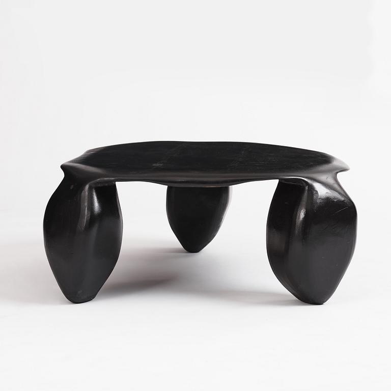 Niklas Runesson, a unique low table, executed in his own studio in 2021.