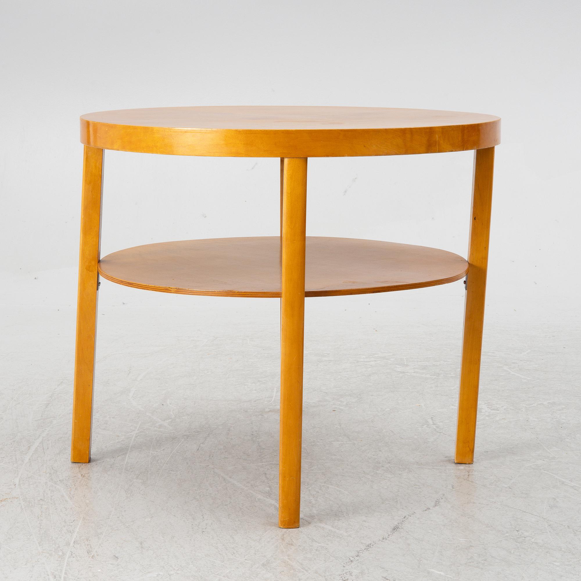 A 1930's table, Sweden. Sold at Ferdinand Lundqvist in Gothenburg.