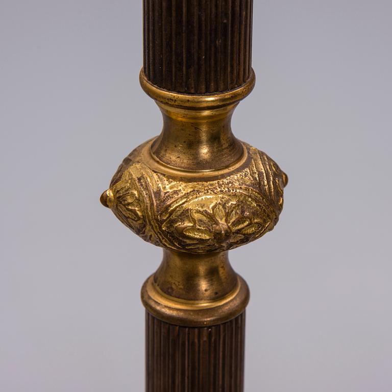 GOLVLAMPA, 1900-talets senare hälft.