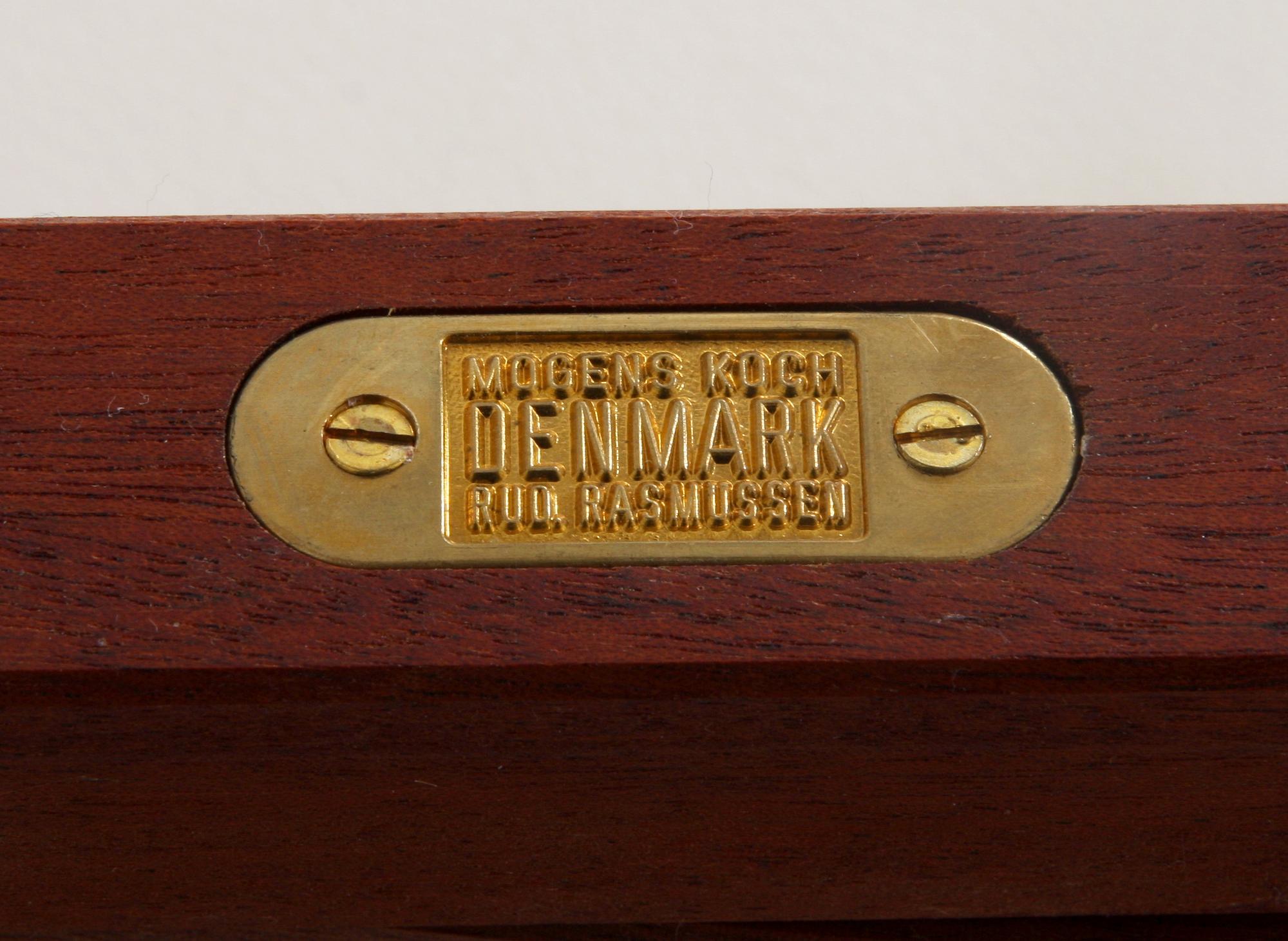 FÄLLSTOLAR, ett par. "MK" Mogens Koch.