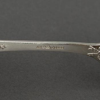 KAFFE-OCH DESSERTSKEDAR, silver, AG Dufva, Stockholm, 1924.  Totalvikt 530 gram.
