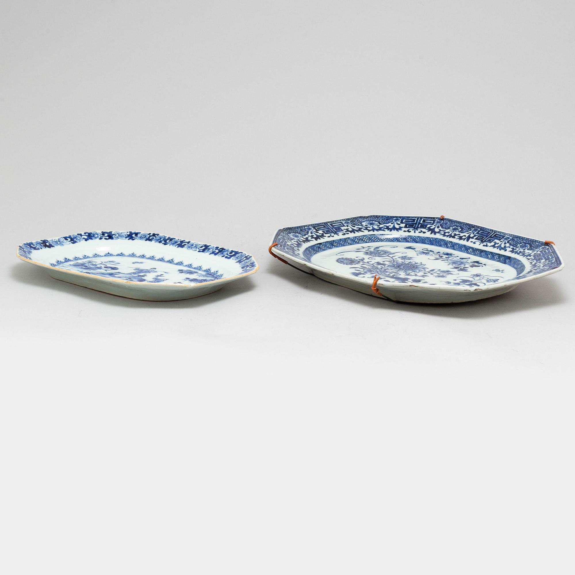 Two blue and white export porcelain serving dishes, Qing dynasty, Qianlong (1736-95).